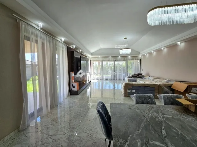 Eladó ház Alsónémedi 259 nm