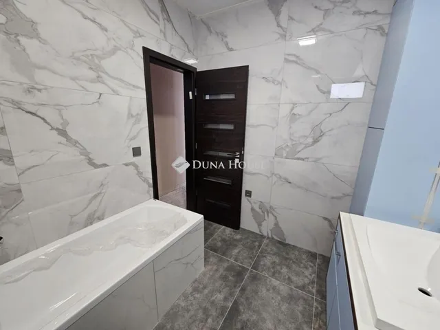 Eladó ház Alsónémedi 259 nm