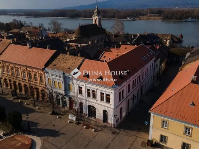 Eladó lakás Vác 117 nm