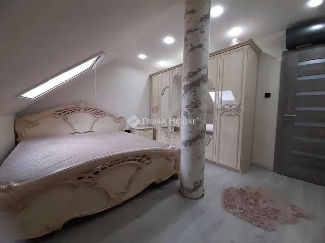 Eladó ház Tura 270 nm