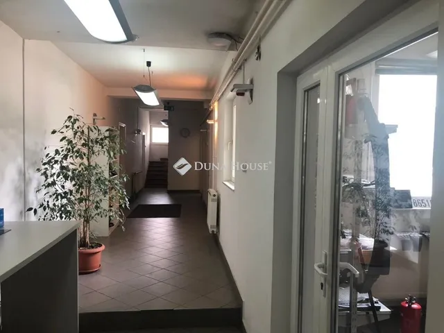 Eladó kereskedelmi és ipari ingatlan Hernád 1300 nm