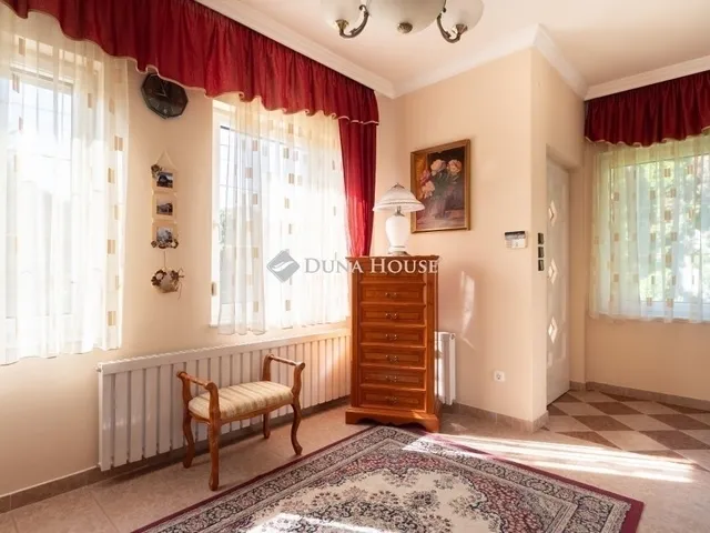 Eladó ház Halásztelek 305 nm