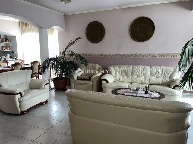 Eladó ház Szentendre 274 nm