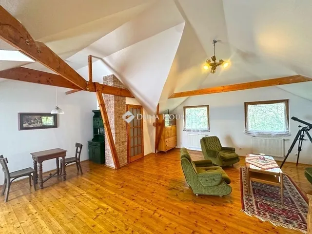 Eladó ház Szentendre 222 nm