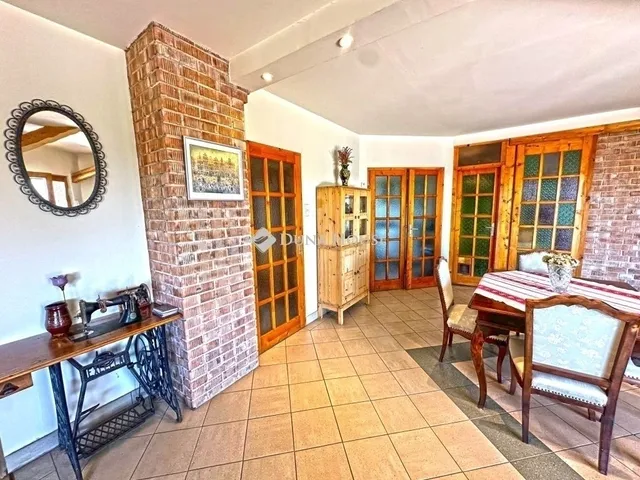 Eladó ház Szentendre 222 nm