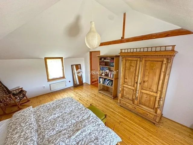 Eladó ház Szentendre 222 nm