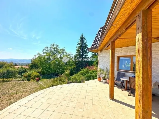 Eladó ház Szentendre 222 nm