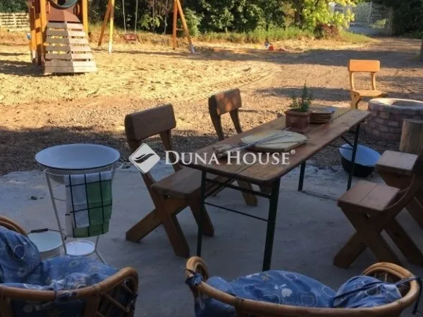 Eladó kereskedelmi és ipari ingatlan Galgahévíz 826 nm