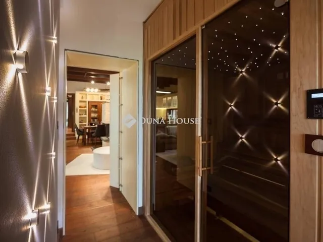 Eladó ház Taksony 220 nm