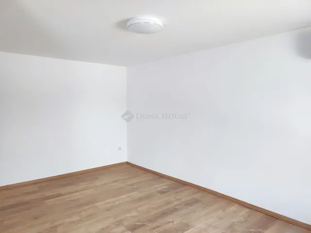 Eladó ház Gyál 265 nm