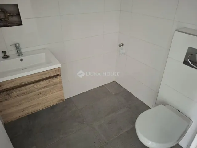 Eladó lakás Budapest VI. kerület 60 nm