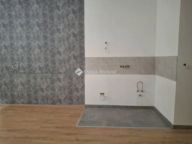 Eladó lakás Budapest VI. kerület 60 nm