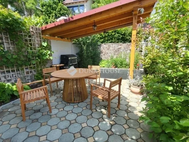 Eladó ház Csobánka 360 nm