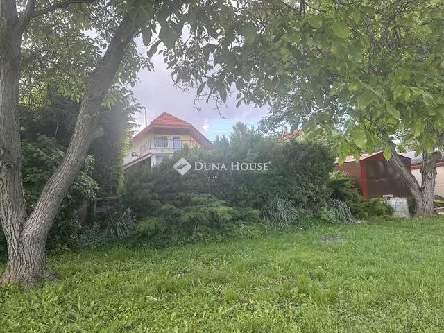 Eladó ház Érd 255 nm