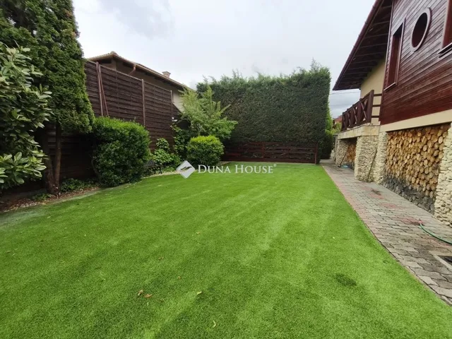 Eladó ház Pilisszentiván 275 nm