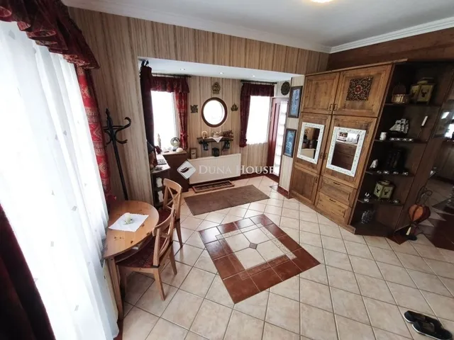 Eladó ház Pilisszentiván 275 nm