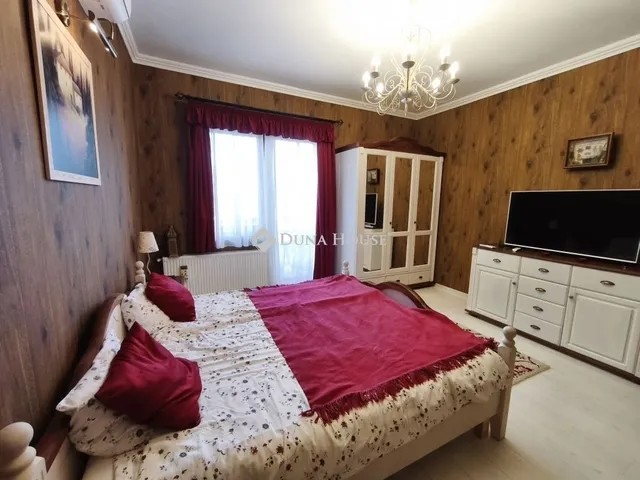 Eladó ház Pilisszentiván 275 nm