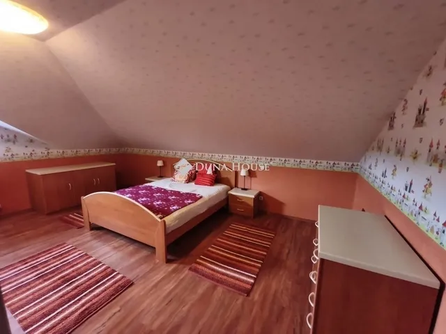 Eladó ház Pilisszentiván 275 nm