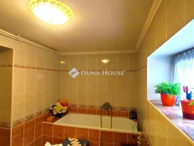 Eladó ház Pilisszentiván 275 nm