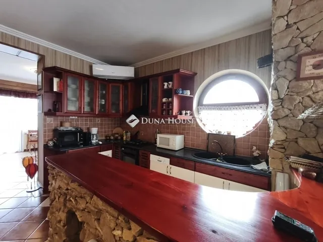 Eladó ház Pilisszentiván 275 nm