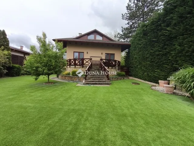 Eladó ház Pilisszentiván 275 nm