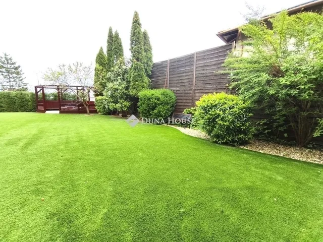 Eladó ház Pilisszentiván 275 nm