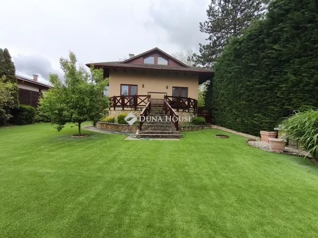 Eladó ház Pilisszentiván 275 nm