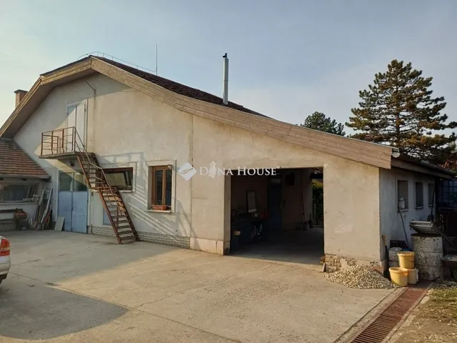 Eladó ház Tárnok 190 nm