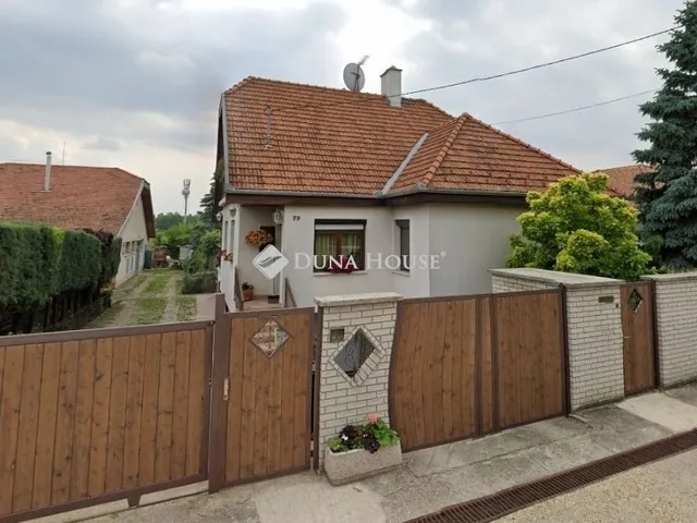 Eladó ház Tárnok 190 nm