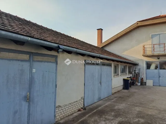 Eladó ház Tárnok 190 nm