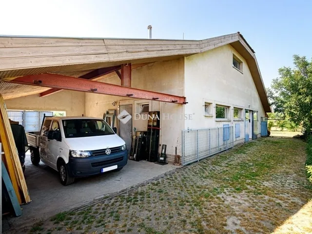 Eladó ház Tárnok 190 nm