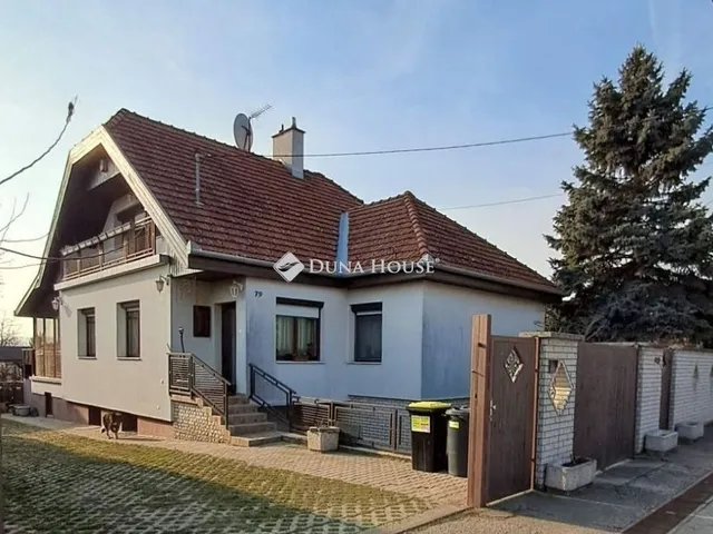 Eladó ház Tárnok 190 nm