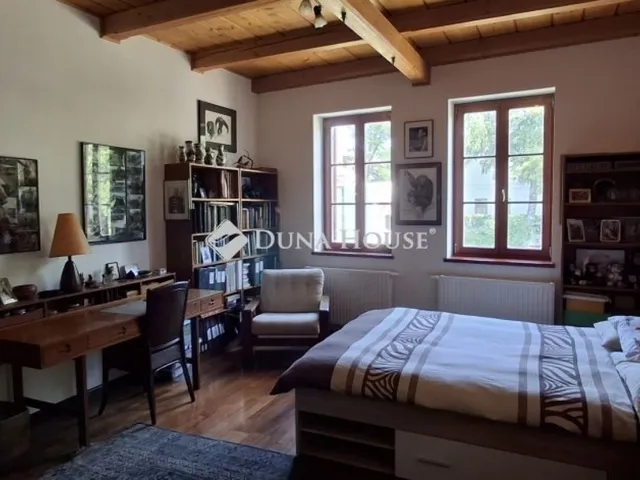 Eladó ház Kisoroszi 191 nm