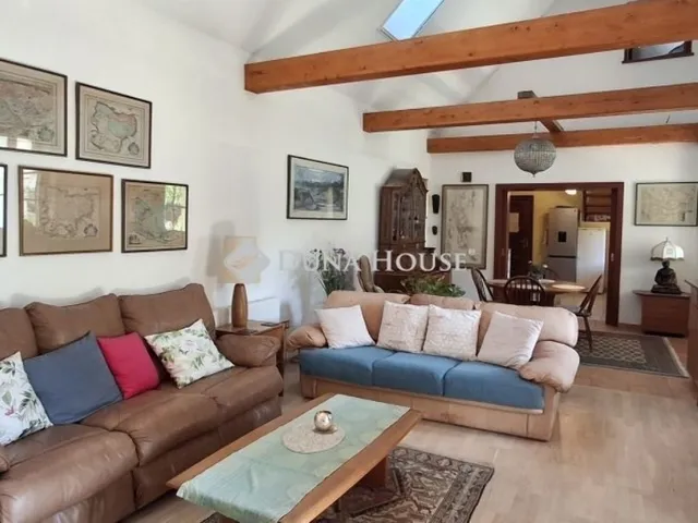 Eladó ház Kisoroszi 191 nm