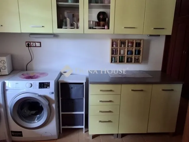 Eladó ház Kisoroszi 191 nm