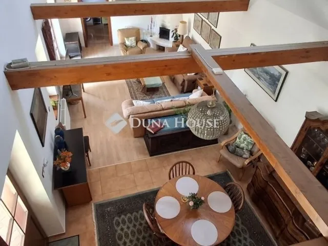 Eladó ház Kisoroszi 191 nm