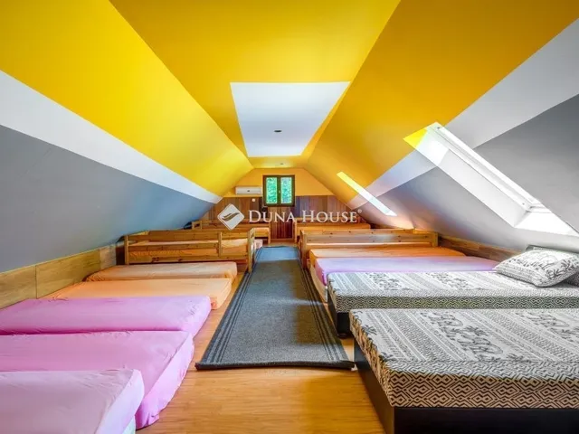 Eladó mezőgazdasági ingatlan Pusztavacs 275 nm