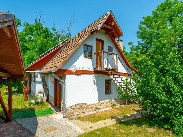 Eladó mezőgazdasági ingatlan Pusztavacs 275 nm