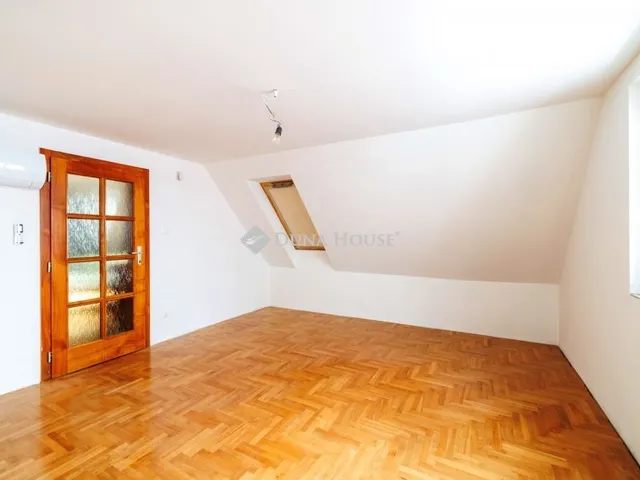 Eladó ház Etyek 90 nm