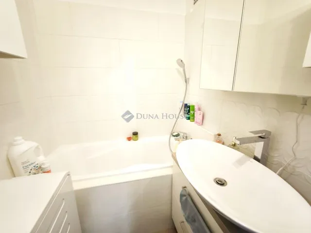 Eladó lakás Budapest XXI. kerület, Szabótelep 54 nm