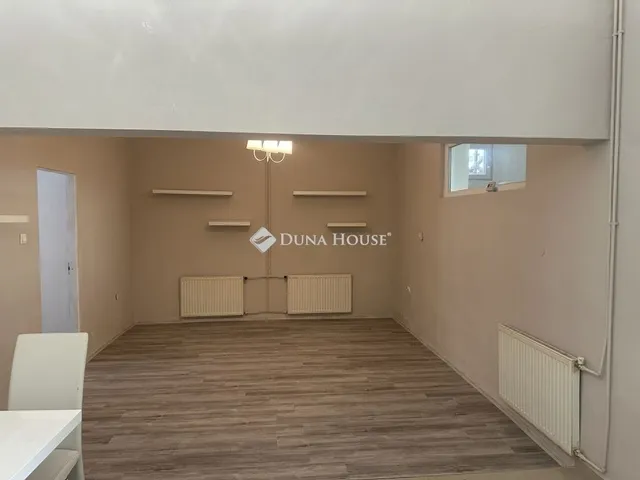 Eladó lakás Budapest XX. kerület 68 nm