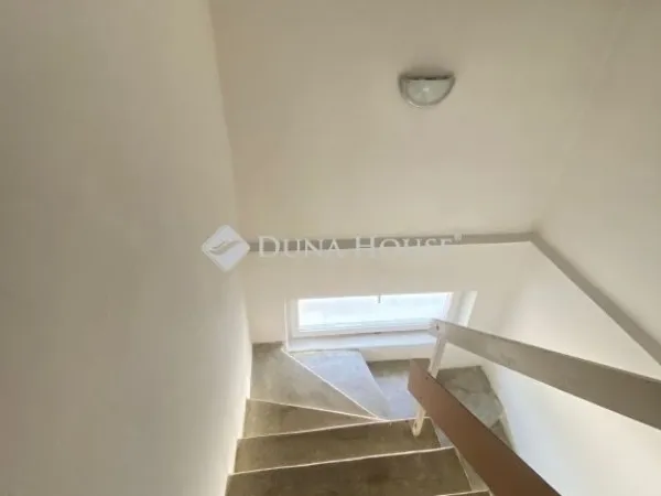 Eladó ház Budapest XVIII. kerület 200 nm