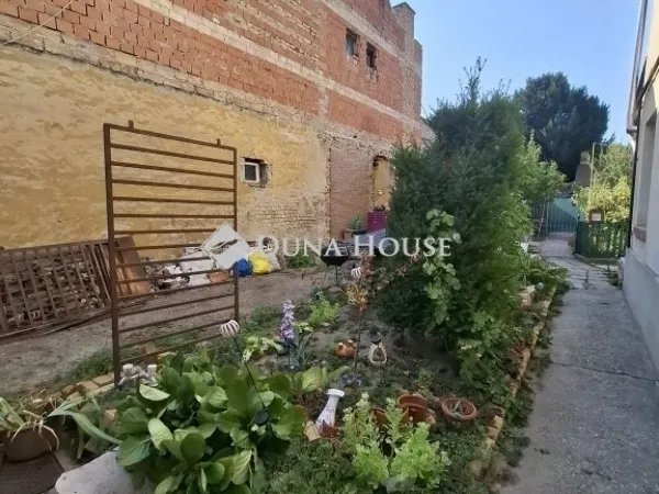 Eladó ház Budapest XIX. kerület 141 nm