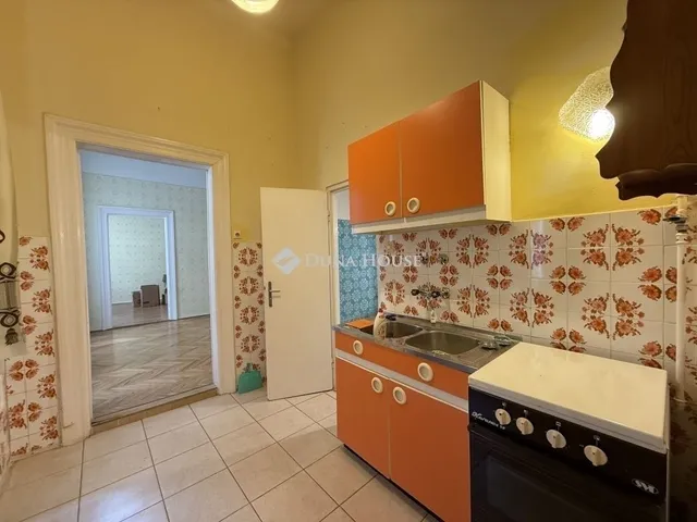 Eladó lakás Budapest VI. kerület 51 nm