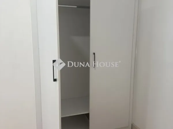 Eladó lakás Budapest VI. kerület, Nagykörúton kívüli terület 113 nm