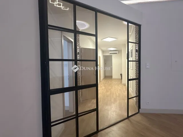 Eladó lakás Budapest VI. kerület, Nagykörúton kívüli terület 113 nm