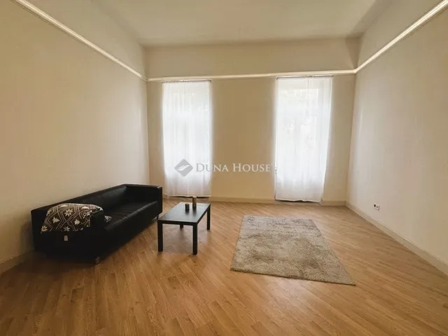 Eladó lakás Budapest VI. kerület, Nagykörúton kívüli terület 113 nm