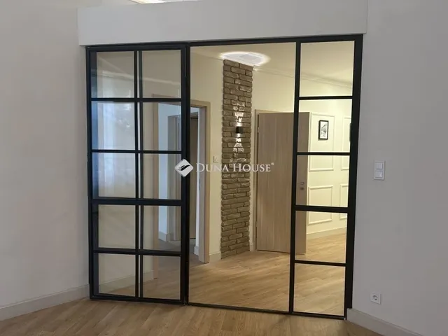 Eladó lakás Budapest VI. kerület, Nagykörúton kívüli terület 113 nm