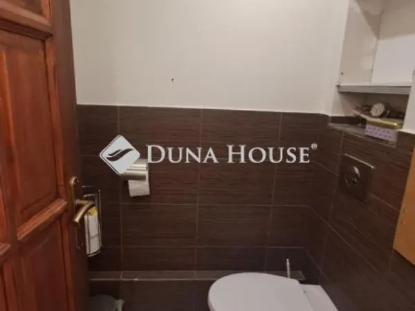 Eladó kereskedelmi és ipari ingatlan Budapest VII. kerület 73 nm