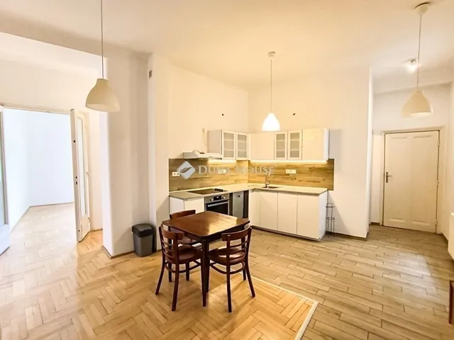Eladó lakás Budapest VIII. kerület 85 nm